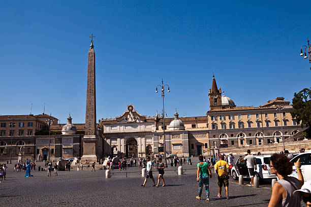 piazza del popolo - fontana della dea roma foto e immagini stock