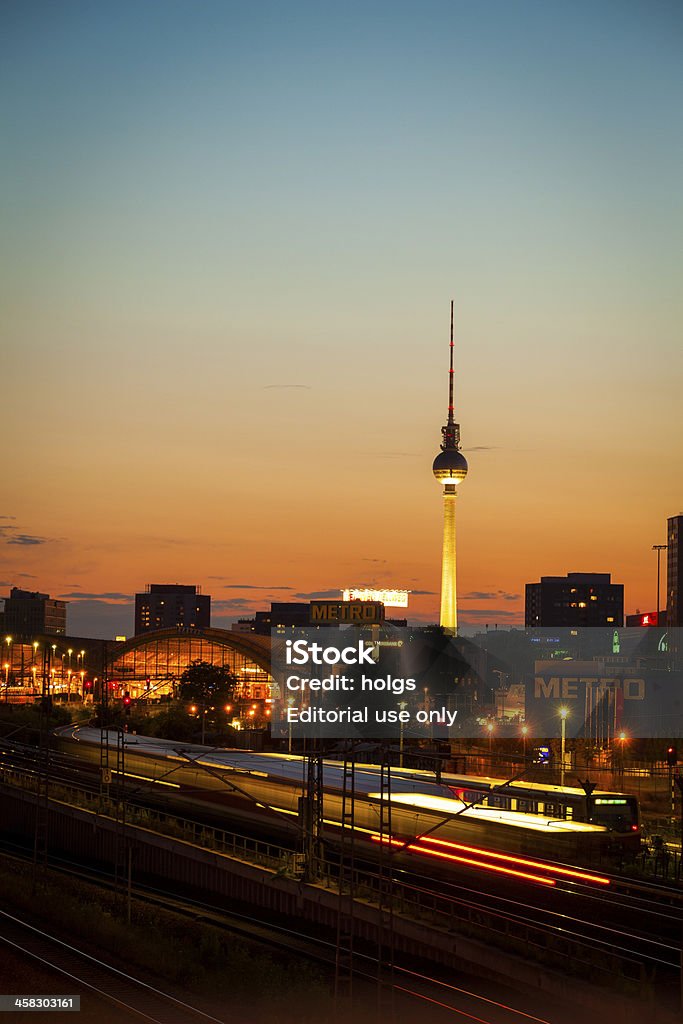 Berlin vue sur la ville au crépuscule - Photo de Alexanderplatz libre de droits