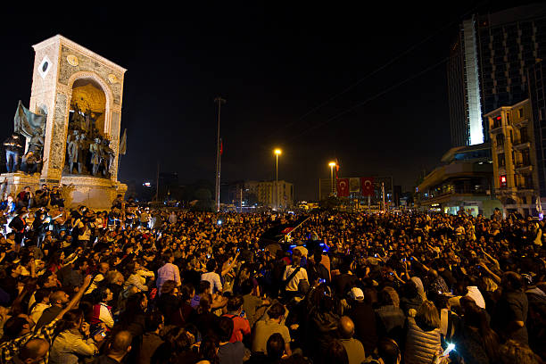 시위가 발생하였으므로 하띤 - recep tayyip erdogan activist event gezi 뉴스 사진 이미지