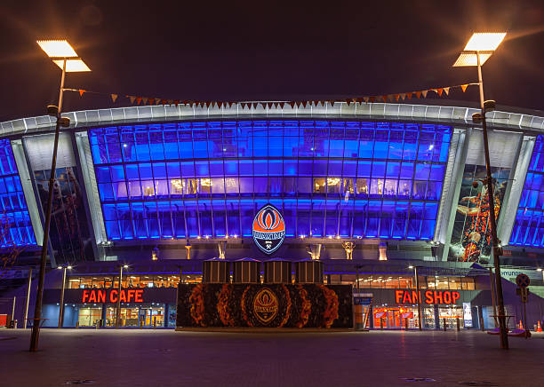 「donbass スタジアムアリーナ」の夜 - shakhtar ストックフォトと画像