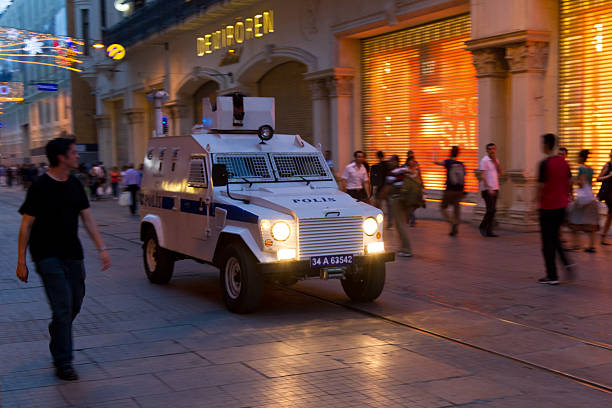 protestos na turquia - protest turkey istanbul europe imagens e fotografias de stock