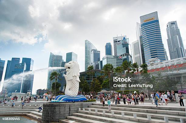 Merlion Park In Singapur Stockfoto und mehr Bilder von Architektur - Architektur, Asien, Außenaufnahme von Gebäuden