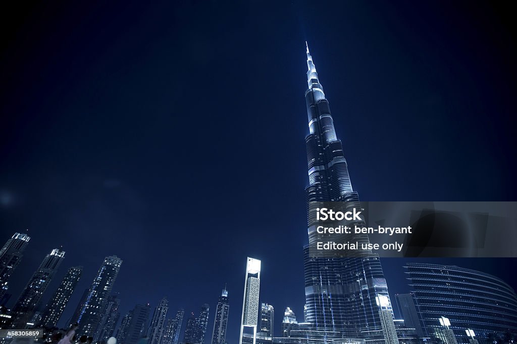 Burj Khalifa à Dubaï, Émirats arabes unis - Photo de Nuit libre de droits