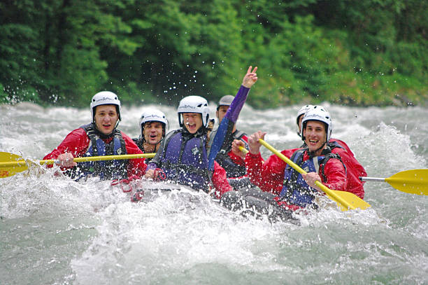 flisactwo w valsesia - sports team teamwork sport rowing fun zdjęcia i obrazy z banku zdjęć