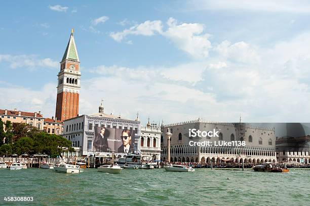 Photo libre de droit de Piazza San Marco banque d'images et plus d'images libres de droit de Arc - Élément architectural - Arc - Élément architectural, Arcade, Campanile - Venise