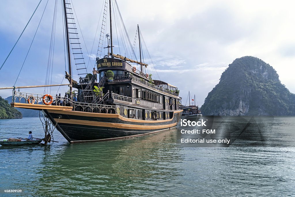 Kreuzfahrt in der Bucht von Halong - Lizenzfrei Asien Stock-Foto