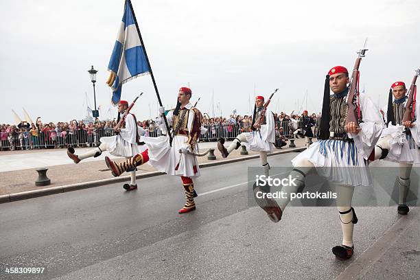 100 º Aniversário Da Citylibertação - zdjęcia stockowe i więcej obrazów Europa - Lokalizacja geograficzna - Europa - Lokalizacja geograficzna, Fotografika, Grecja