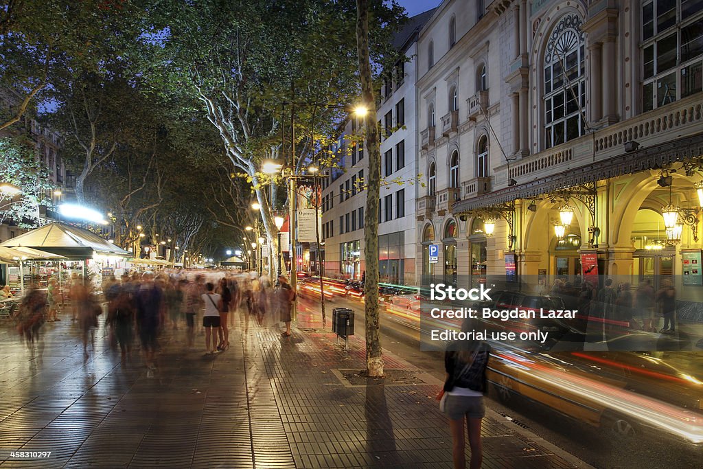 La Rambla, en Barcelona, España - Foto de stock de Avenida libre de derechos