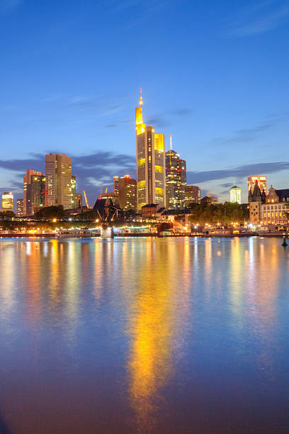 Vista de los edificios de Frankfurt - foto de stock