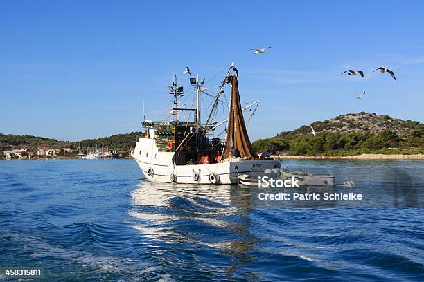 Fischkutter Stockfoto und mehr Bilder von Adriatisches Meer - Adriatisches Meer, Fischer - Tätigkeit, Fischereiindustrie