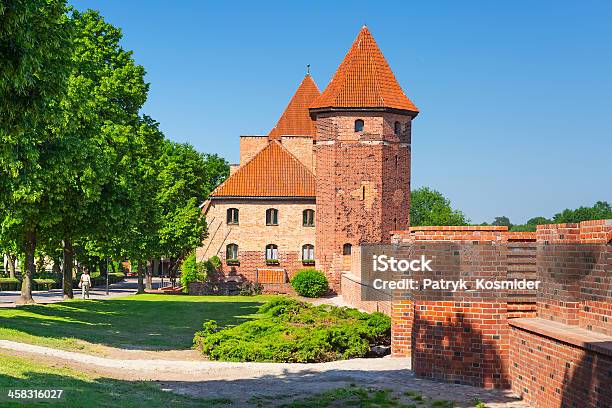 Castillo De La Orden En La Alemana De Malbork Foto de stock y más banco de imágenes de Aire libre - Aire libre, Arquitectura, Arquitectura exterior