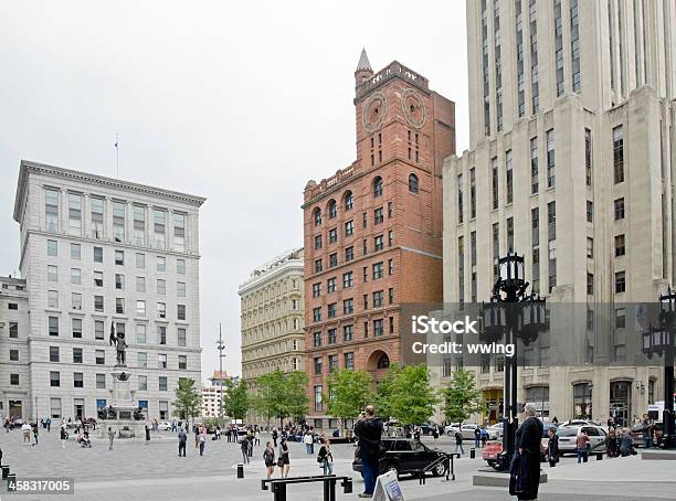 Montreal Square - Fotografie stock e altre immagini di Albergo - Albergo, Capitali internazionali, Città