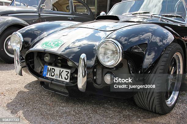 Photo libre de droit de Rétro De Shelby Cobra banque d'images et plus d'images libres de droit de 1950-1959 - 1950-1959, Antique, Antiquités