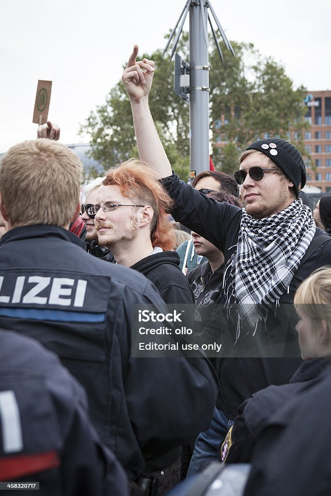 항의가 NPD 이사 선거 캠페인 - 로열티 프리 National Democratic Party of Germany 스톡 사진