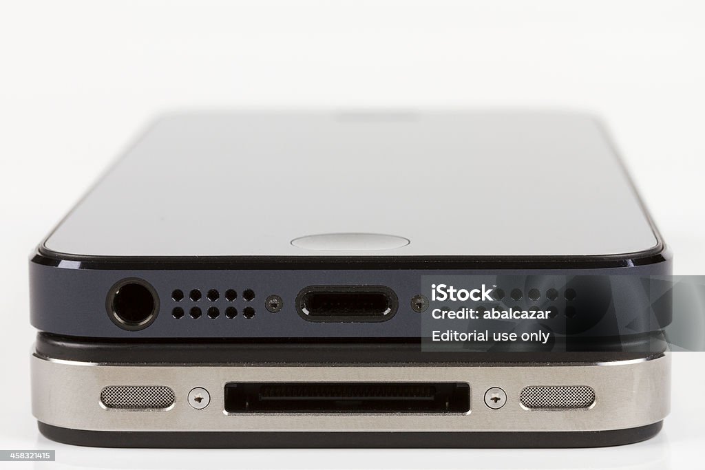 Apple iPhone 4S et 5 - Photo de Apple Incorporated libre de droits