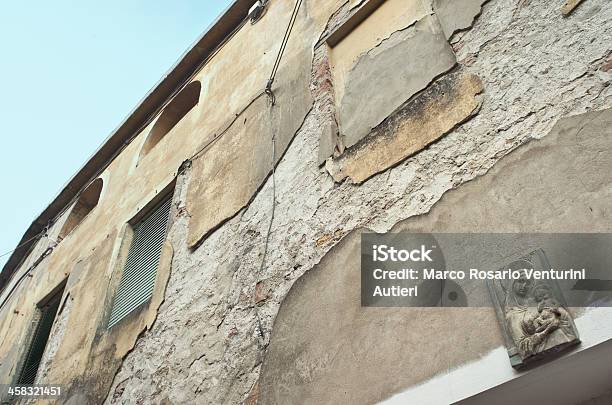 Icono De Santa María En Calci Toscana Foto de stock y más banco de imágenes de Casa - Casa, Italia, Renovación