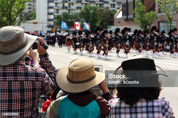 Estampida De Calgary Parade Foto de stock y más banco de imágenes de Cabalgata - Cabalgata, Calgary, Alberta