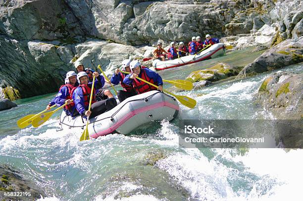 Rafting - Fotografias de stock e mais imagens de Adulto - Adulto, Alegria, Ao Ar Livre