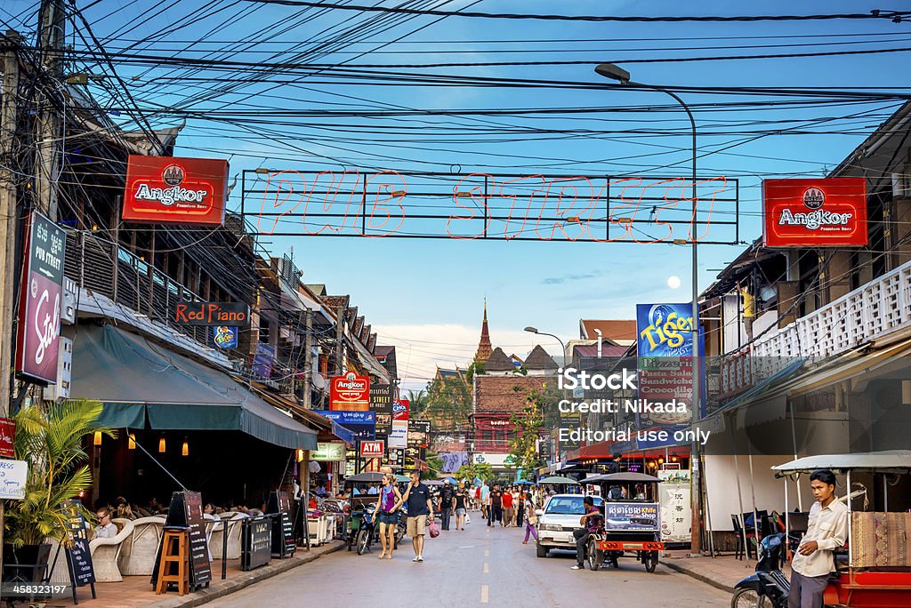 Pub Street-centro de Siem Reap, Camboja - Foto de stock de Camboja royalty-free