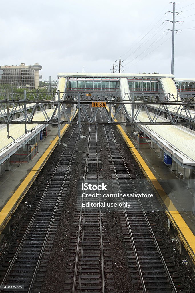 Au-dessus de - Photo de Gare ferroviaire libre de droits