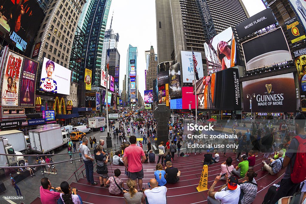 Menschen am Times Square, New York City, Manhattan - Lizenzfrei Architektur Stock-Foto