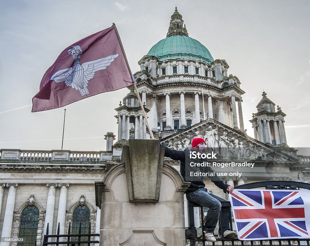 Protestant na Ratusz Belfastu - Zbiór zdjęć royalty-free (Belfast)