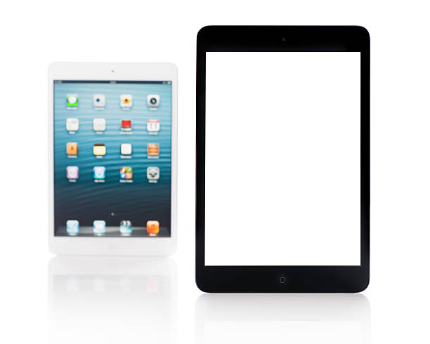 dois ipad mini em preto e branco - ipad mini ipad white small imagens e fotografias de stock
