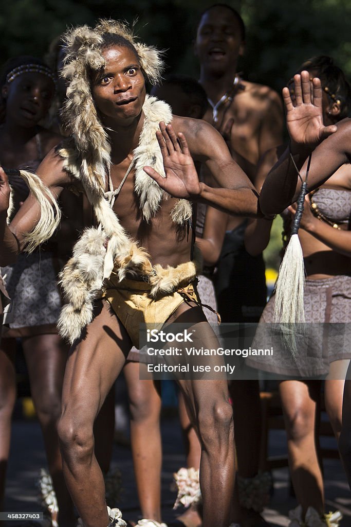 zulu Tribo dança - Foto de stock de Zulu royalty-free