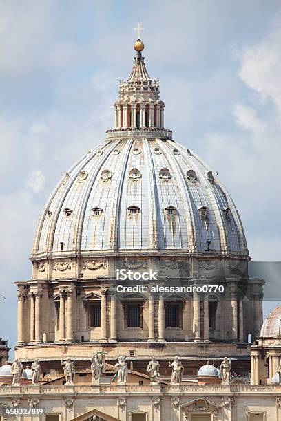 Cupola Della Cattedrale Di San Pietro - Fotografie stock e altre immagini di Antico - Condizione - Antico - Condizione, Architettura, Barocco