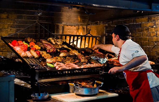 barbecue a montevideo - dining burger outdoors restaurant foto e immagini stock