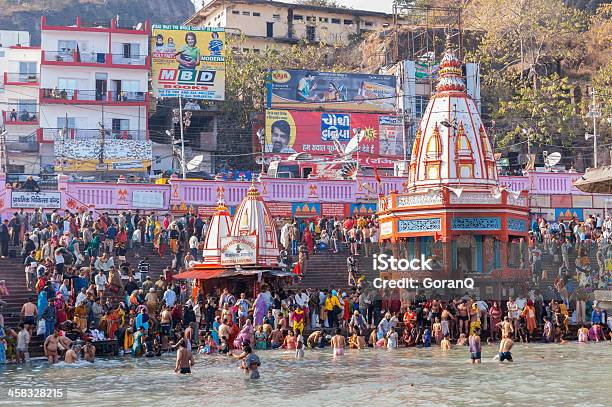 Foto de Kumbh Mela e mais fotos de stock de Haridwar - Haridwar, Comemoração - Conceito, Cultura Indiana