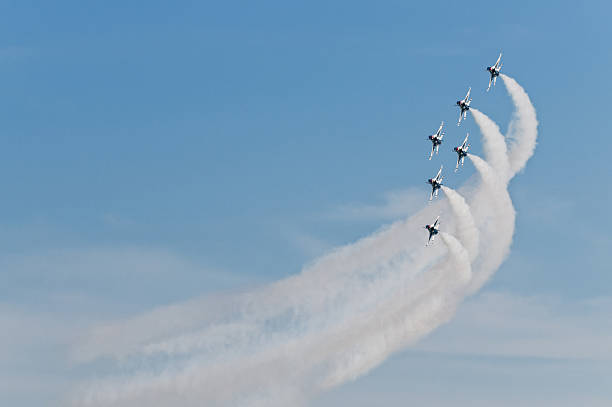 thunderbirds - flying air vehicle performance airshow ストックフォトと画像