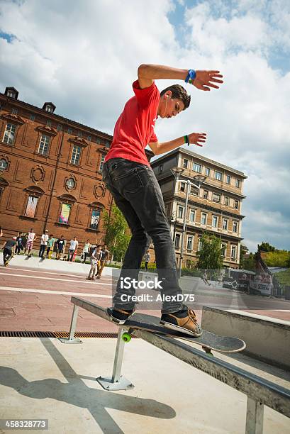 Skateboarder 이탈리아 T 셔츠에 대한 스톡 사진 및 기타 이미지 - T 셔츠, 거리, 도시