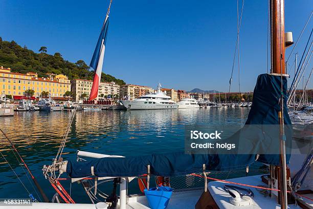 Foto de Nice França e mais fotos de stock de Arquitetura - Arquitetura, Atracado, Azul