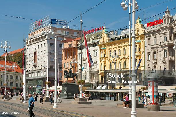 Zagabria Centro Città Square - Fotografie stock e altre immagini di Ambientazione esterna - Ambientazione esterna, Antico - Condizione, Architettura