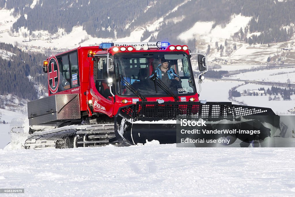 Máquina pisa nieves - Foto de stock de Aire libre libre de derechos