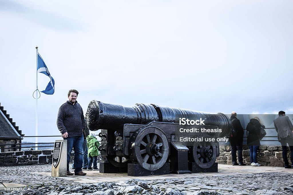 Mons Meg Cannon em Castelo de Edimburgo - Foto de stock de Canhão royalty-free