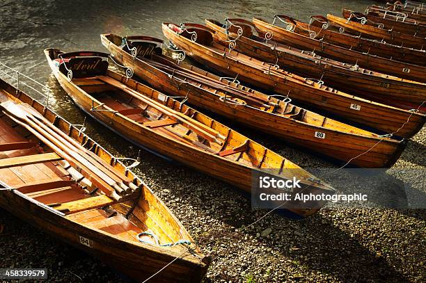 手漕ぎ式ボートで Ambleside - アンブルサイドのストックフォトや画像を多数ご用意 - アンブルサイド, イギリス, イギリス 湖水地方