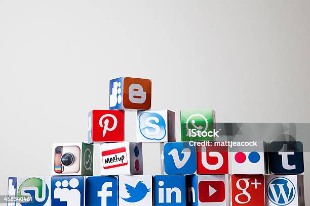 Mediów Społecznych Kostki - zdjęcia stockowe i więcej obrazów Logo - Logo, Sieć społeczna, Aranżacja