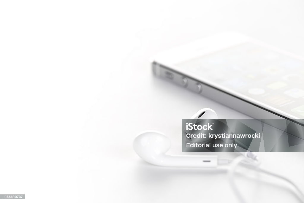 Weiße iPhone 5 Kopfhörer - Lizenzfrei Kopfhörer Stock-Foto