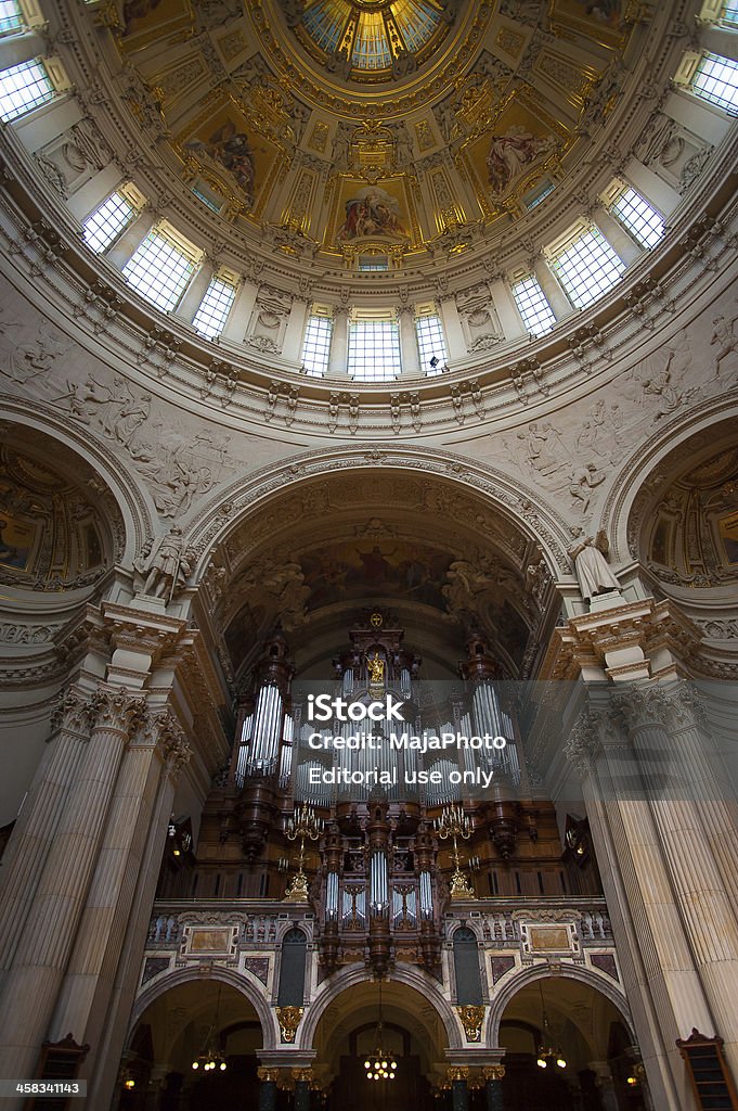 Духовой орган и отделение на Берлинский собор - Стоковые фото Берлинский собор роялти-фри