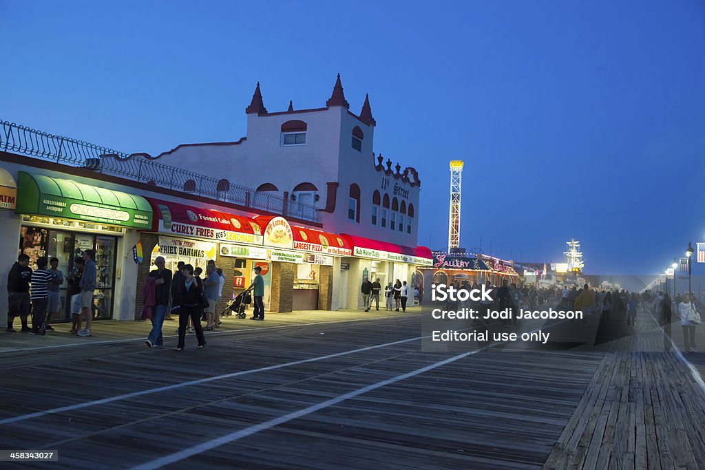 AMO locale-lungomare di Ocean City, New Jersy Uniti al Golden ora - Foto stock royalty-free di Ambientazione esterna