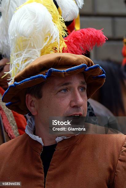 Calcio Storico Fiorentino - Fotografie stock e altre immagini di Abbigliamento - Abbigliamento, Adulto, Bandiera