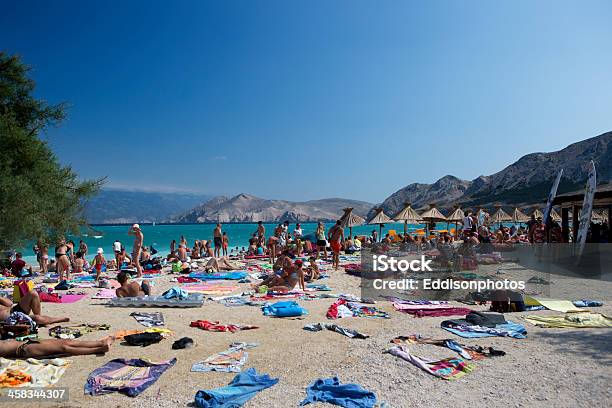 Disfruta De Foto de stock y más banco de imágenes de Agua - Agua, Aire libre, Baska