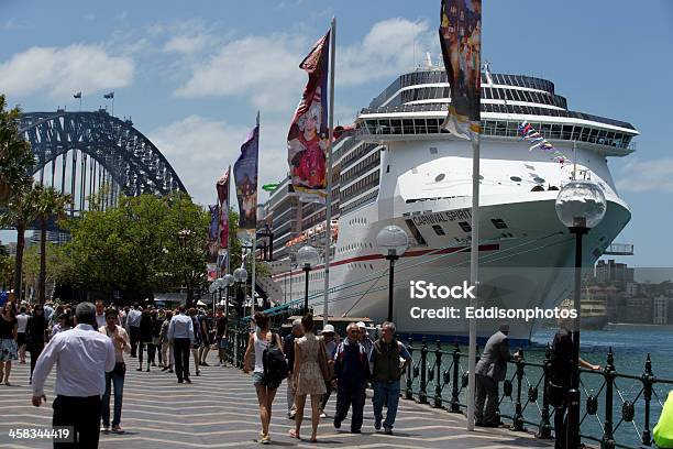 Navio Em Sydney - Fotografias de stock e mais imagens de Atracado - Atracado, Austrália, Capitais internacionais