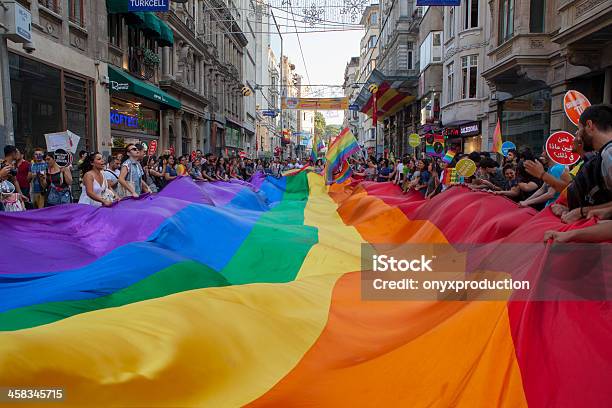Gay Гордость Istanbul 2013 Г — стоковые фотографии и другие картинки Права сексуальных меньшинств - Права сексуальных меньшинств, Pride - LGBTQI Event, Стамбул