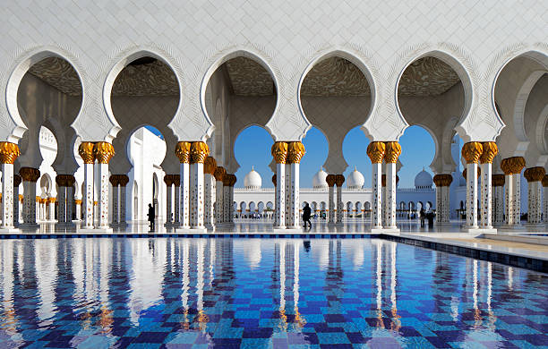 gran mezquita sheikh zayed, abu dhabi, emiratos árabes unidos - marble geometric shape spirituality travel destinations fotografías e imágenes de stock