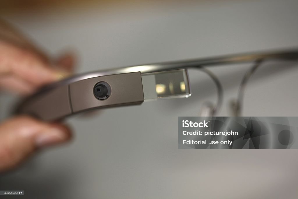 Google Glass - Foto de stock de Color - Tipo de imagen libre de derechos
