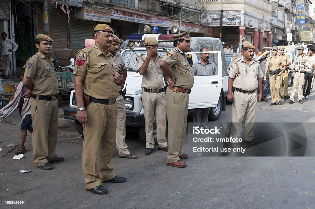 New Delhi policyjny Patrol Spice Market - 로열티 프리 경찰관 스톡 사진