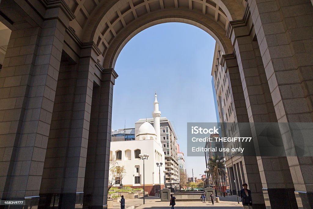 Arche de Bank ville de Newtown, à Johannesburg - Photo de Arc - Élément architectural libre de droits